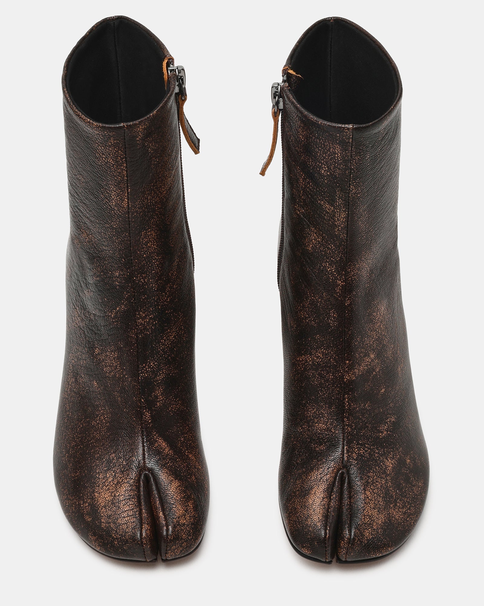 CARO BROWN DISTRESSED